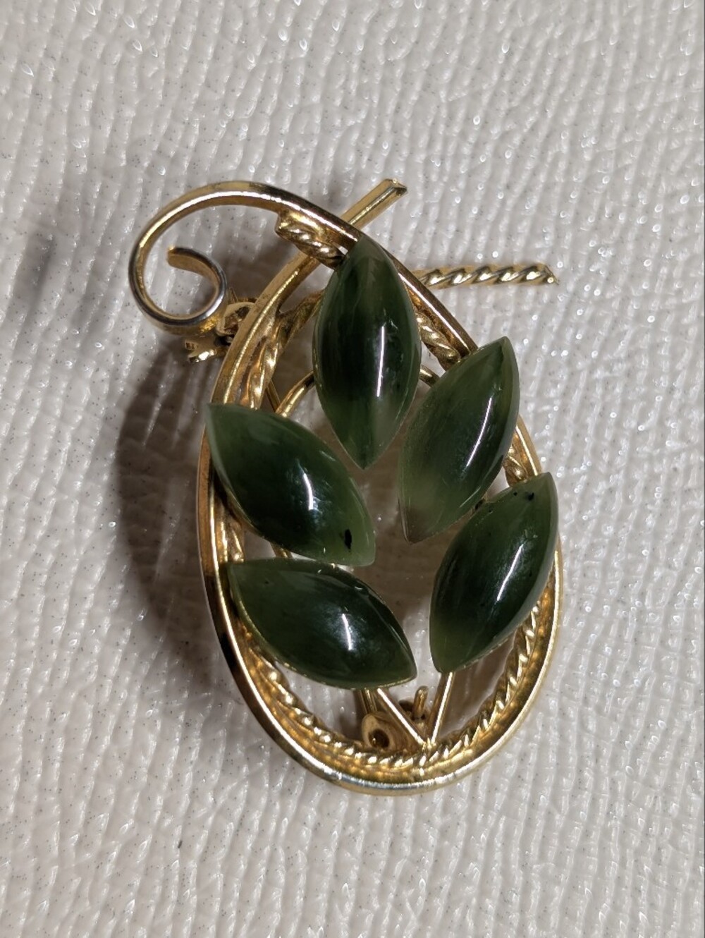Gold-Tone Brooch with Green Marquise Stones Jade Vintage Twist Rope Modernist